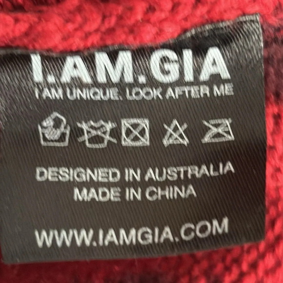 I.AM.GIA Ayden Cropped Tie Dye Turtleneck Sweater in Red & Black - Size Medium - Picture 8 of 9